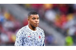 エムバペが履いてた「NIKEの最新レアスニーカー」を調べてみた 画像