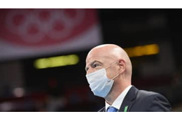 「ハゲ頭！」 東京五輪優勝のブラジル代表FW、FIFA会長をイジる 画像