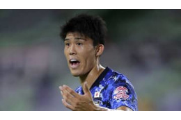 冨安健洋、トッテナム移籍は「まだ可能性あり」？価格は”32億円”に上昇 画像