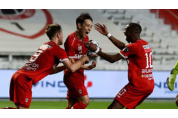 アントワープ三好康児の「華麗ループ」EL出場につなげた貴重なゴール 画像