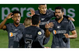 悪童ジエゴ・コスタ、デビュー25分で英雄ゴール！フッキも喜んだ一撃がこれ 画像