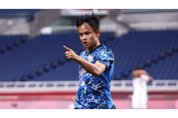 日本代表が最新の背番号を発表！五輪組の久保は17番、堂安は11番 画像