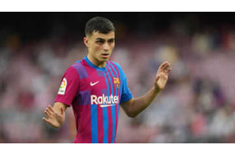 無休で働いた18歳ペドリ、バナナ80トンを寄付 画像