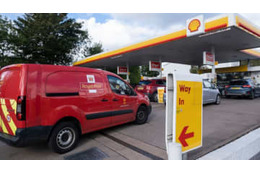 ロナウドの車、ガソリン給油を「7時間待ち」…結局入れずに帰る 画像