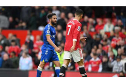 ロナウドの前でロナウドの“奥義”をやったエヴァートンFW 「真似じゃない」と説明 画像