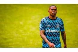 ユーヴェを去ったドウグラス・コスタ、超ゴール！「鬼曲がりミドル」がこれ 画像