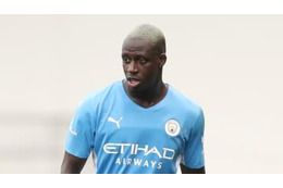 レイプで逮捕のシティDFメンディ、保釈が拒否される。来年まで刑務所に 画像