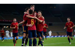 スペインサッカーはやっぱスゴイ！U-21代表の「最深部から壊す超速ゴール」がこれ 画像