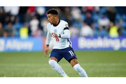 41歳を降参させたサンチョ 「ネイマール並のいやらしいドリブル」がこれ 画像