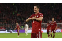 レヴァンドフスキ、ロナウドとメッシ超え！CLでえげつない新記録樹立 画像