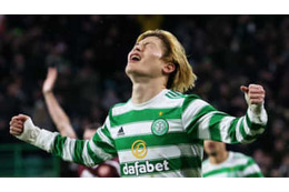 古橋亨梧、ピンポイントの瞬間飛び出し！もう8点目を奪う 画像