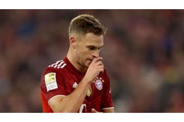 ワクチン拒否でコロナ感染のキミッヒ、肺の問題で来年まで離脱 画像