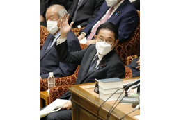 10万円「年内一括も選択肢」 画像