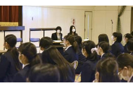 18歳の裁判員、不安解消を 画像