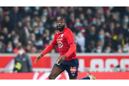 リールのMFイコネ、すでにフィオレンティーナに到着！加入間近 画像