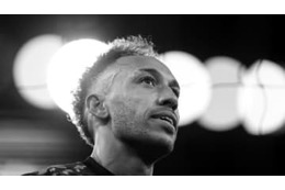 キャプテン剥奪のオーバメヤングは超いい人… ベン・ホワイトが寂しがる 画像