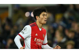 冨安がいない！アーセナルの「急造右SB起用」、海外ファンもザワつく 画像