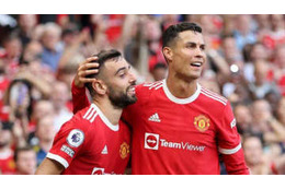 辛口解説者ネヴィル「ロナウド＆ブルーノの○○は最悪、カバーニを使え」 画像