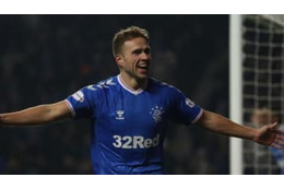 「まるでTVゲーム」な超絶FK！ゴール左から巻き込む弾丸カーブ 画像