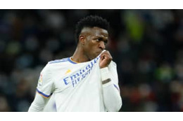 「あぶねぇ」 ヴィニシウス、レアルへの踏みつけ回避シーンがこれ 画像