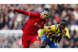 ファンダイク、かっけぇ！負けた3部選手を労い、ユニフォーム差し入れ 画像