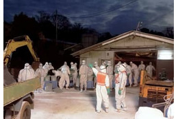 鳥インフル疑い、殺処分を開始 画像