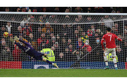 ユナイテッド戦勝利に子供放置で飲酒…育児放棄のファンを逮捕 画像