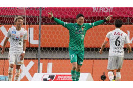 権田修一が語る「今年のエスパルス、選手の覚悟が違う」 画像