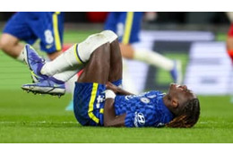 股間負傷でも闘い続けた勇者…22歳のチェルシーDF、股間縫合手術に絶叫 画像