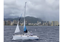 83歳堀江謙一さん、ハワイ通過 画像