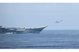 空母遼寧で6日連続発着艦 画像