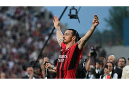 イブラ「半年間、膝に靭帯が無かった」 画像