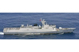 中国艦、尖閣で監視活動か 画像
