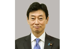 経産相に「土産持ち人員」 画像