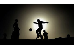 なんと13歳！英国で「最年少のサッカー選手」誕生…デビュー戦でアシスト 画像