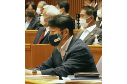 三重県議の辞職勧告を否決 画像
