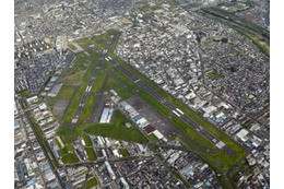 八尾空港で訓練機が滑走路に接触 画像
