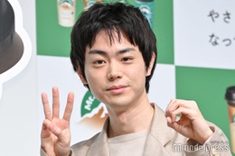 菅田将暉、30歳迎え具体的な目標語る サプライズケーキに笑顔 画像