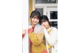 乃木坂46冨里奈央＆中西アルノ、初ペアグラビアで密着 仲を深めた理由も明かす 画像