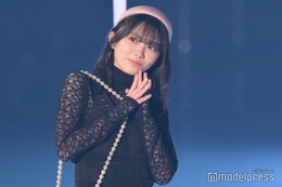 櫻坂46森田ひかる、SEXYシースルーワンピがお似合い あざとポーズが悶絶級＜TGC 2023 S／S＞ 画像