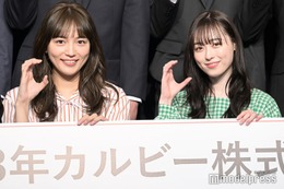 川口春奈＆福原遥、入社式にサプライズ登場 優しい気遣いも見せる 画像