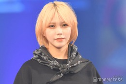 川後陽菜、ミニ丈からのぞく美脚にうっとり＜札幌コレクション 2023 S／S＞ 画像