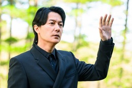 ＜ラストマン－全盲の捜査官－ 第6話＞10億円要求の立てこもり事件発生 皆実は自ら人質になると提案 画像