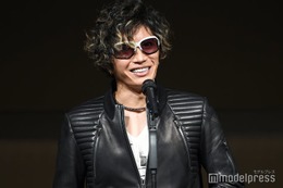 GACKT、“ミュージアム級”マレーシアの豪邸公開 200万円のソファ・メイド・バーカウンター…こだわり明かす 画像