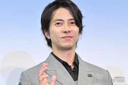 山下智久、撮影現場に“粋な差し入れ” 山本舞香が感激「やっぱり山下さんです」＜SEE HEAR LOVE＞ 画像