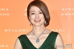 休養中の鈴木京香“人生初”ショートヘアに 2ヶ月ぶりの近影に反響 画像