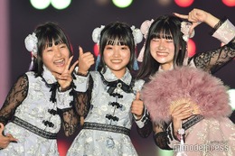 3姉妹YouTuberろこまこあこ「関コレ」初登場 お揃いチャイナ服でキュートな装い＜関西コレクション 2023 A／W＞ 画像