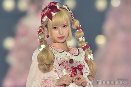 NMB48山本望叶、金髪ロリータ姿が“リアルお人形”＜関西コレクション 2023 A／W＞ 画像