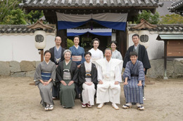 趣里ヒロイン朝ドラ「ブギウギ」新たな出演者発表　香川ロケの撮影風景も公開 画像