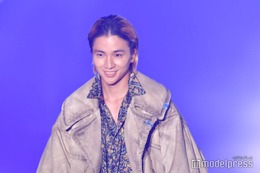 「First Love 初恋」で話題の木戸大聖、地元・北九州市に降臨 金髪×冬先取りコーデでクールに＜TGC 北九州 2023＞ 画像